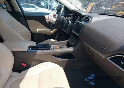 2018 Jaguar F-Pace 25T Prestige from USA, damaged, VIN SADCK2FX2JA249777